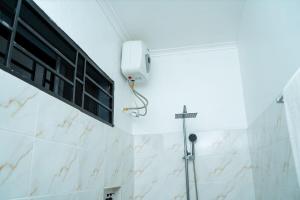 Molli Greystone Home - 2BR Cozy Retreat with Tarmac Road Access