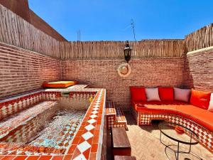 LOasis des Bibouches Breakfast Pool City Center