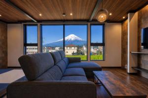 Miire Mt Fuji Traditional