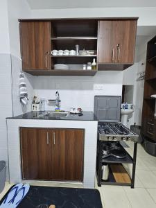 Selah Cozy Studio with Roof Top, 5G Wifi, Netflix, Close to CBD