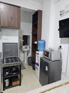Selah Cozy Studio with Roof Top, 5G Wifi, Netflix, Close to CBD