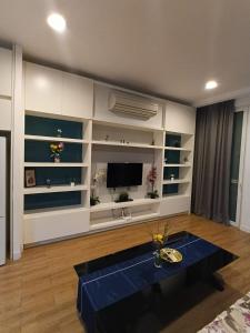 Platinum Suites Klcc by Nava Group