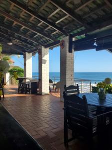 Peñíscola Villa West- Beachfront in El Zonte, Surf City - El Salvador