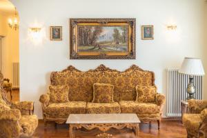 Athens Antique Suite with Acropolis View