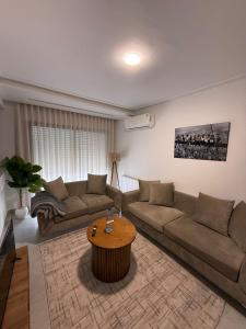 Luxurious Cozy Apartment in a Vibrant Neighborhood