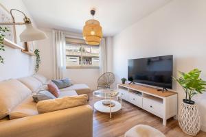 Mar de Calma location Family beach pool and parking