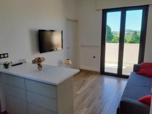 Charming 2-room in quiet Provencal villa