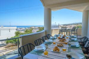 Villa Crethion Private Pool, 2 Jacuzzis, Gym & Games Room