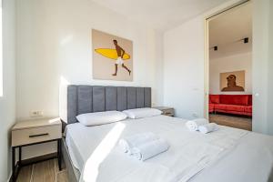 Santorini Wave Loft 1