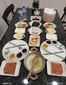 Çelik Crown Hotel