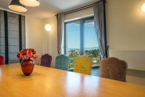 Villa Crethion Private Pool, 2 Jacuzzis, Gym & Games Room
