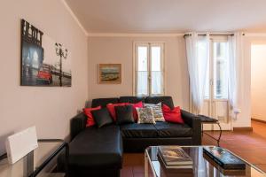 Apartments Florence- Oche 1 bdr with Duomo view