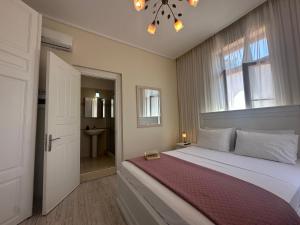 Theasis Athens