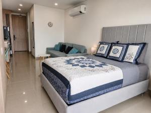 Premium loft with pools and jacuzzi near the beach