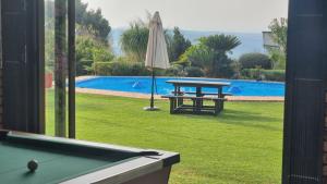 Solar Powered Villa with Panoramic Valley Views