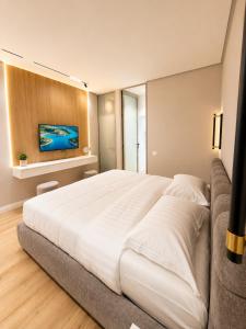 Cozy apartament near city center with stylish design