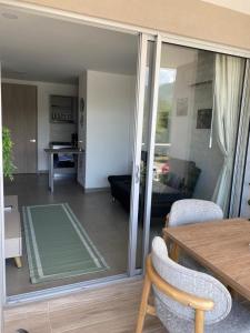 Exclusivo apartamento con playa privada, Santa Marta, sector Don Jaca
