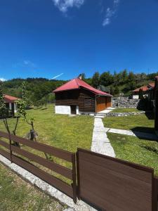 Apartmani LUX