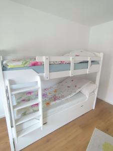 New! Modern apartment ideal for families