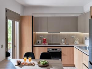 ModernPastel Apartment - Private Parking,Near the Old Port