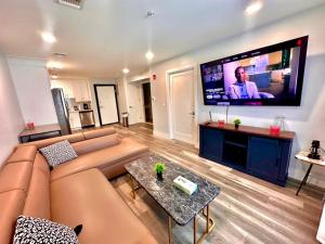 The Chic Suite - 1BR with Luxe Amenities