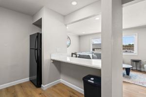 Newly Renovated Unit in Central Spfld #301