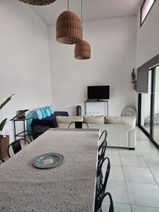 Loft Amplio y moderno con parque CASARENT
