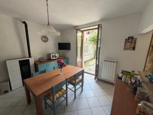 Casa Artista a due passi dal lago - Ampio Bilocale