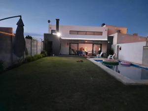 Loft Amplio y moderno con parque CASARENT
