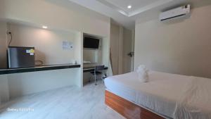 Marine Resort มารีน รีสอร์ต