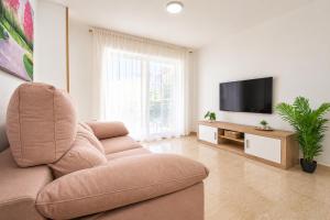 Castillo Playa by Edeal HOMES