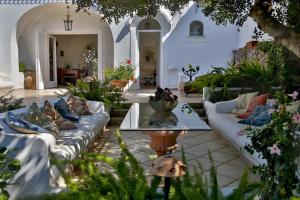 Luxury Villa Zaffiro - Pool, Garden and Sea View
