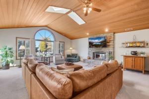 2255 White Sands