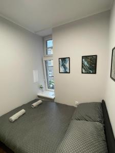 MMRent Marble Room