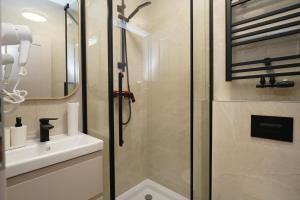 MMRent Marble Room
