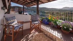Panoramic Attic with Pool Near Costa Smeralda