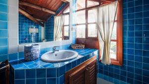 Panoramic Attic with Pool Near Costa Smeralda