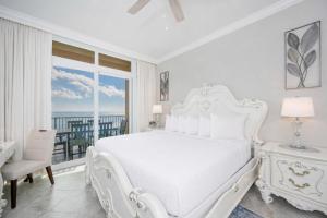 Phoenix Gulf Towers 2208