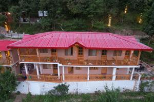The Peach Hillside, Kainchi Dham