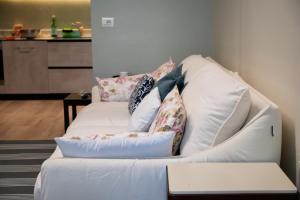 Ivy Lalzi Bay Beach House