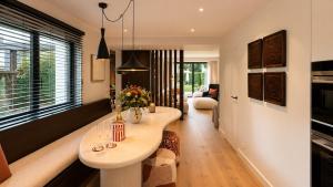 The Knokke Golf Villa - 4 Bedroom residence with garden & hot tub & golf cart