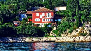 Villa Dora - Boutique Apartments