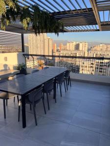 Hermoso y cómodo departamento en edificio en Santiago Centro