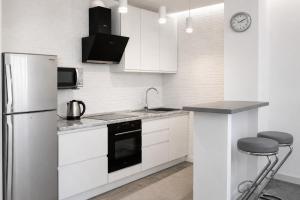 Apartment with river view in the Riviera