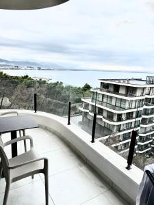 Marina Luxury Apartaments Shengjin, basen, widok