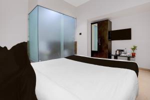 Hotel O 24 Inn
