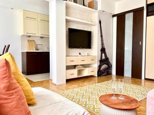 Family Life Apartment