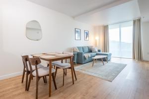 Coastal Stylish - Rooftop Pool - Close to beach