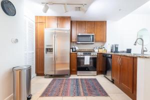 Coastal Stylish - Rooftop Pool - Close to beach