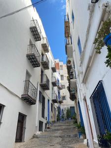 La Brisa dIrta - AC, WiFi, Pool, BBQ and Parking